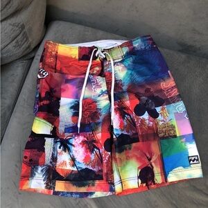 Vintage Men’s Billabong swim shorts size 34 (like a size medium)